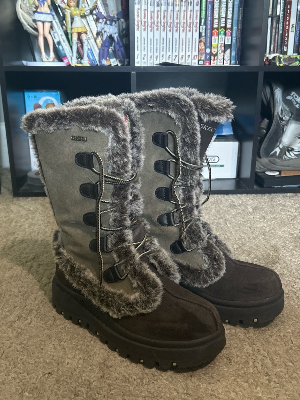 Skechers Women's Brown Faux-Fur Lace-Up Winter Boots
